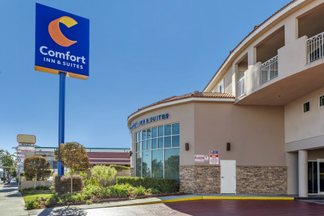 Comfort Inn & Suites North Hollywood - Exterior View
